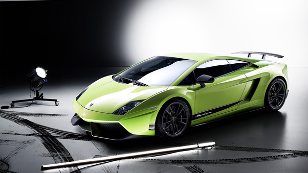 Lamborghini Gallardo LP570 4 Superleggera Wallpaper