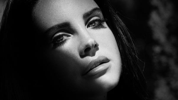 Lana Del Rey Monochrome Wallpaper