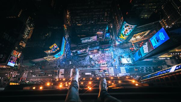 Legs Hanging Aerial View New York City 5k Wallpaper