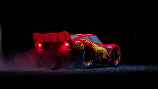 Lightning McQueen Cars 3 Pixar Disney 4k Wallpaper
