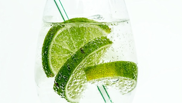 Lime Drink Bubbles Wallpaper