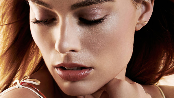 Margot Robbie Face Closeup 4k Wallpaper