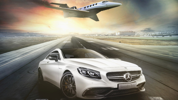 Mercedes Benz AMG Drive And Fly Wallpaper