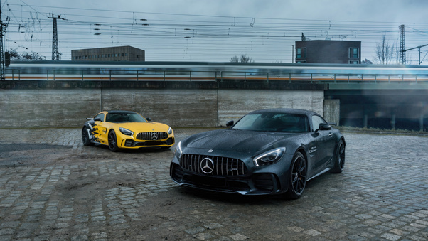 Mercedes Benz Amg Gtr Black And Yellow Wallpaper