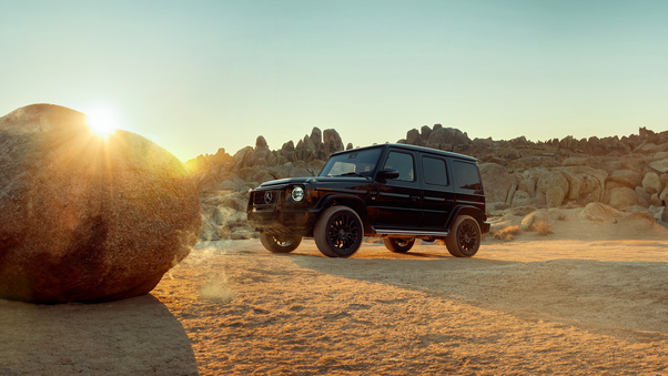 Mercedes G Wagon In Desert Wallpaper