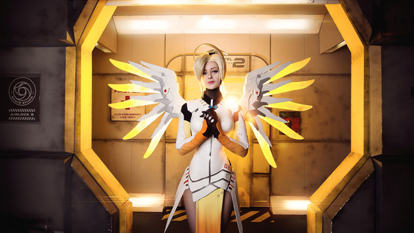 Mercy Cosplay Overwatch Wallpaper