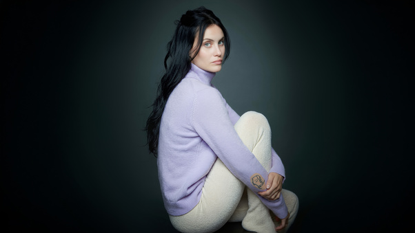 Milena Smit 5k (3000x2000) Resolution Wallpaper