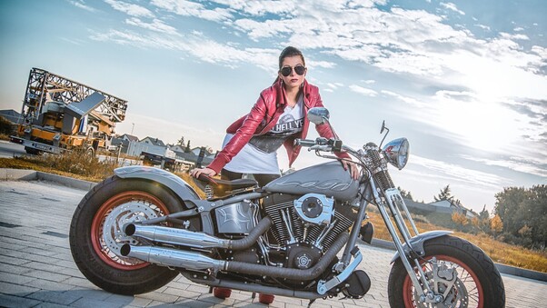 Model With Harley Davidson Wallpaper
