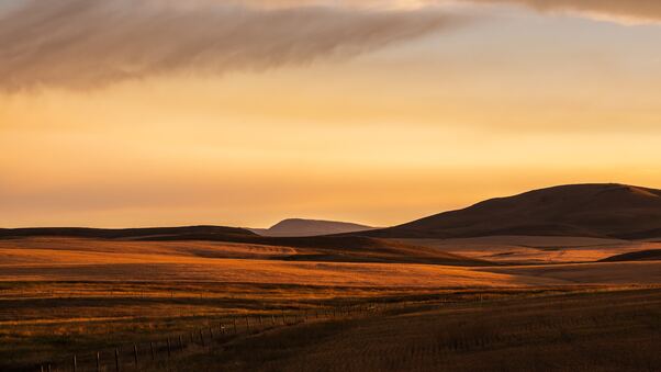 Montana Prairie Montana Plain Evening Light Fuji Color Montana Sunset Wallpaper