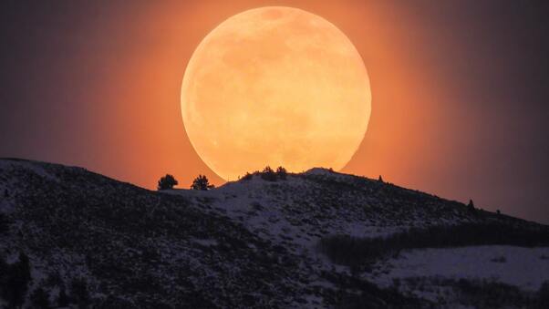 Moon Rising Over The Wasatch Mountains Wallpaper