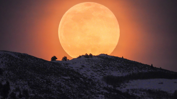 Moon Rising Over The Wasatch Mountains Wallpaper