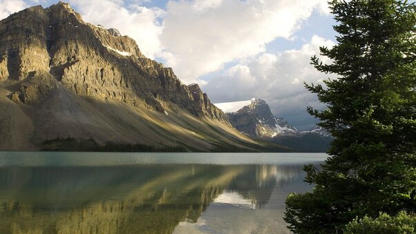 Mountains Lake Canada Wallpaper