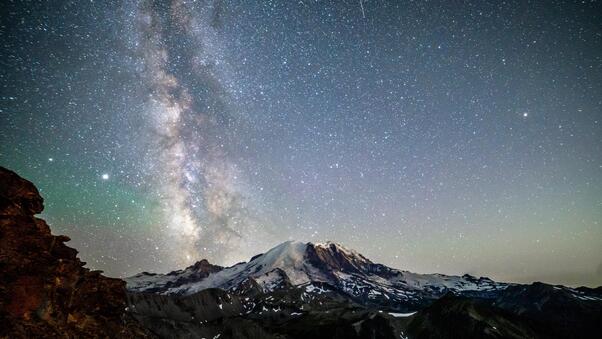 Mt Rainier Under The Nights Sky 5k Wallpaper