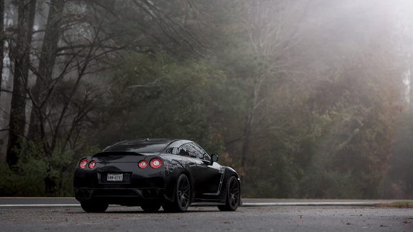 Nissan GTR Black Road Wallpaper