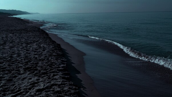 Overcast Sea Beach Waves At Night Wallpaper