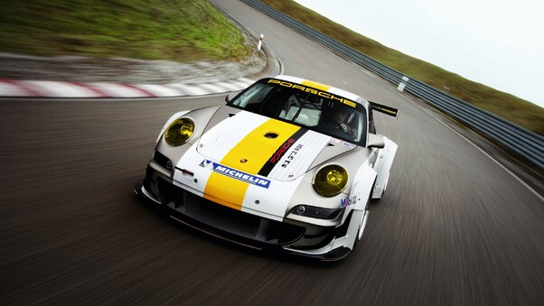 Porsche 911 Track Racing Wallpaper