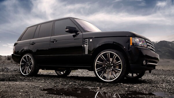 Range Rover Tuned Wheels Black Wallpaper