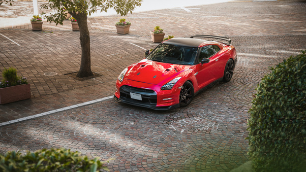 red-nissan-gtr-5k-va.jpg