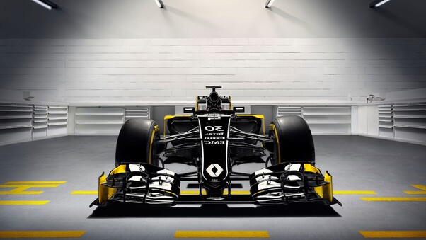 Renault RS16 Formula 1 Car Wallpaper