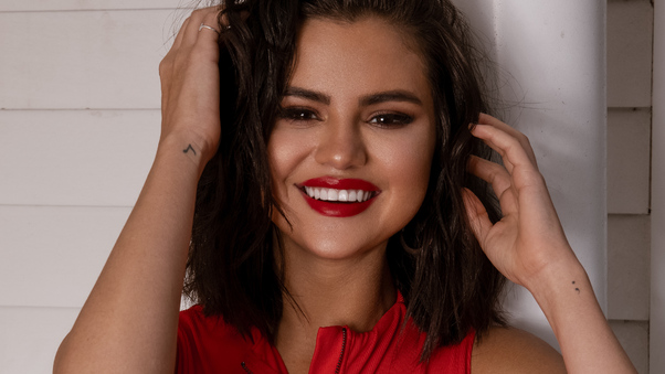 Selena Gomez Krah 2019 Wallpaper