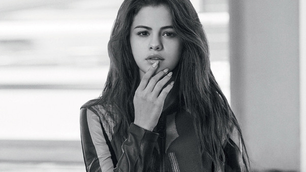 Selena Gomez Monochrome HD Wallpaper