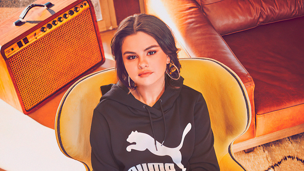 Selena Gomez Puma2019 Wallpaper