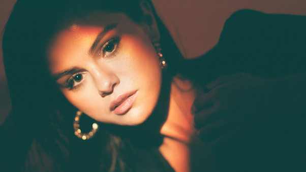 Selena Gomez Rolling Stone Magazine 4k Wallpaper