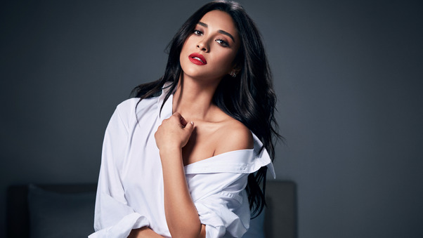 Shay Mitchell Buxom Campaign 4k Wallpaper