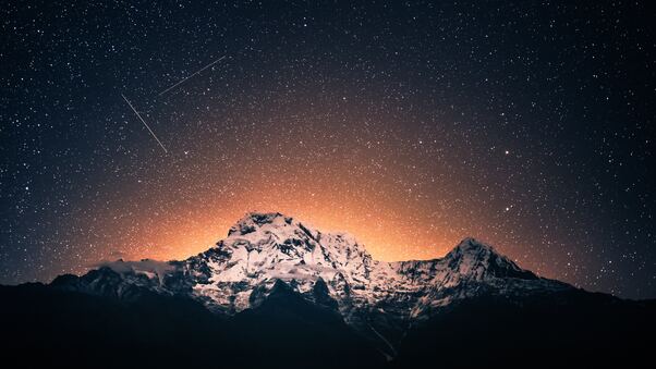 Shooting Stars Over Annapurna Mountains 4k Wallpaper