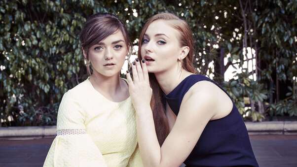 Sophie Turner And Maisie Williams Wallpaper