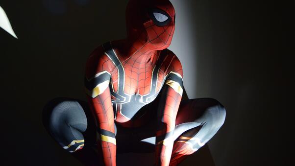Spiderman Avengers Infinity War Suit Cosplay 5k Wallpaper