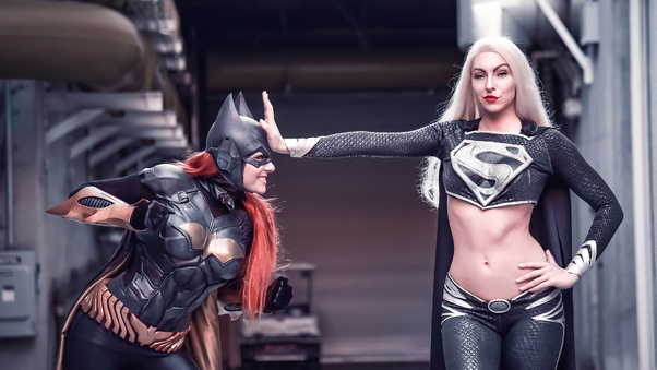 Supergirl And Batwoman Cosplay Wallpaper