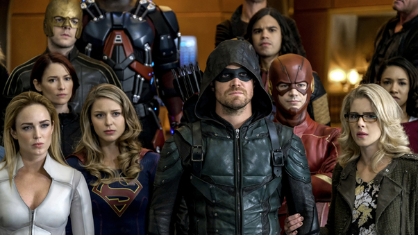 Supergirl Arrow The Flash And Legends Of Tomorrow Crossover Wallpaper