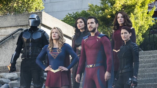 Supergirl Season 3 Battles Lost And Won Wallpaper