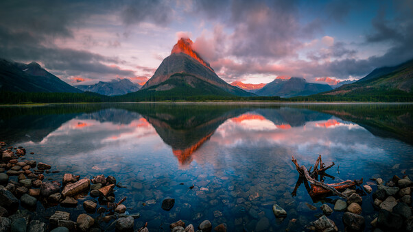 Surreal Sunrise At The Swiftcurrent Lake 5k Wallpaper