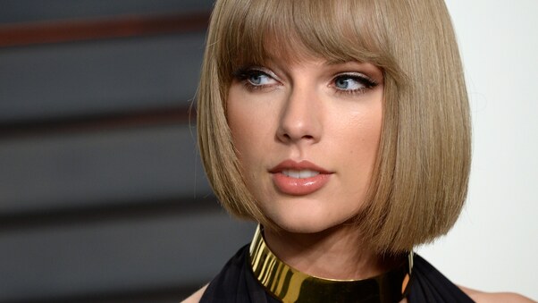 Taylor Swift Blonde Hair Wallpaper