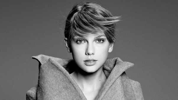 Taylor Swift Monochrome 4k 2019 Wallpaper