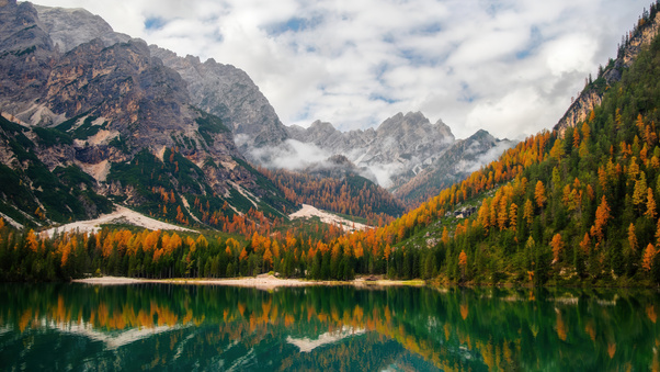 Wildsee Reflections In The Dolomites Italy Wallpaper