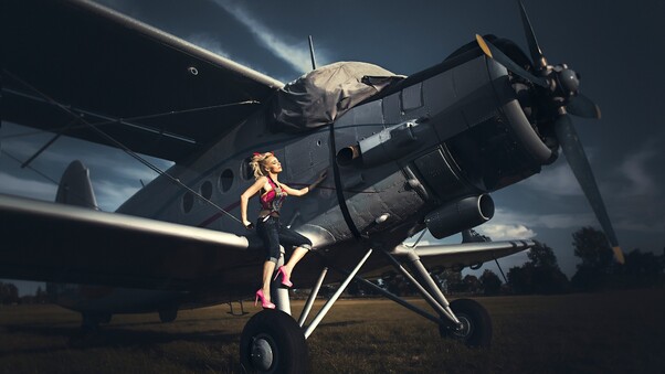 Women With Planes Wallpaper