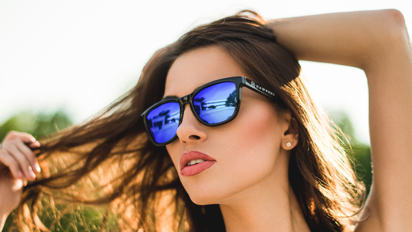 Women With Shades 5k Wallpaper