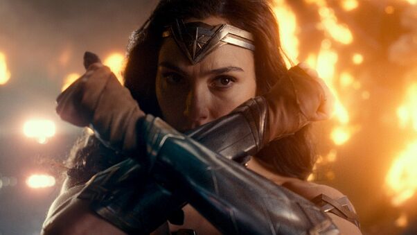 Wonder Woman In Justice League 2017 Wallpaper