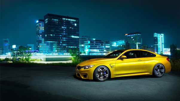 Yelllow Bmw M4 Wallpaper