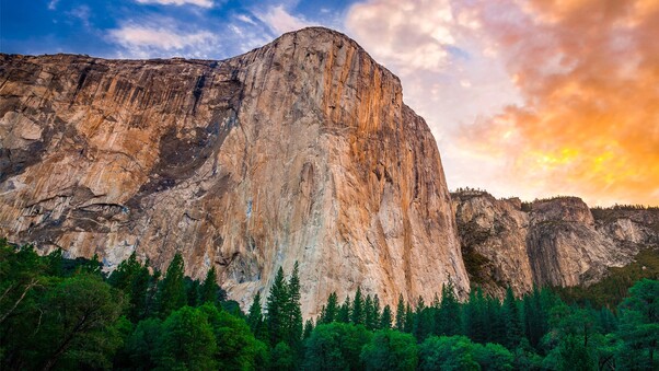 Yosemite Mountains Wallpaper