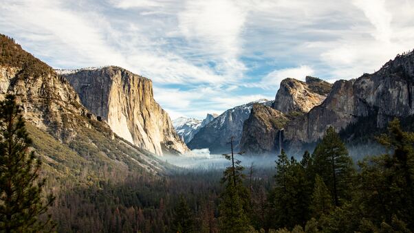 Yosemite Valley Beautiful View Wallpaper