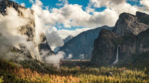Yosemite Valley Morning Clouds And Cliffs (3000x2000) Resolution Wallpaper