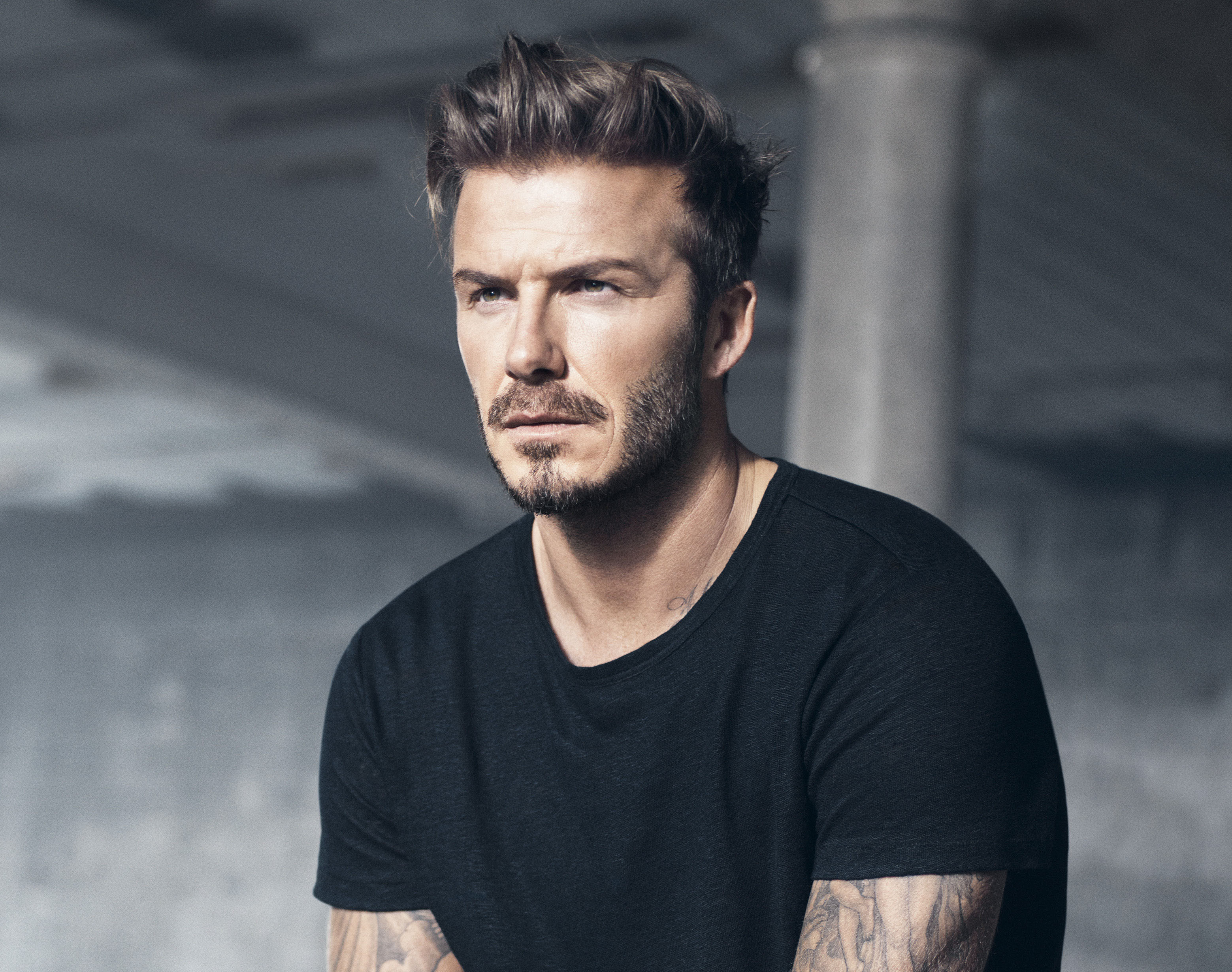 David Beckham New Hairstyle 2022 - Sosteldiaz