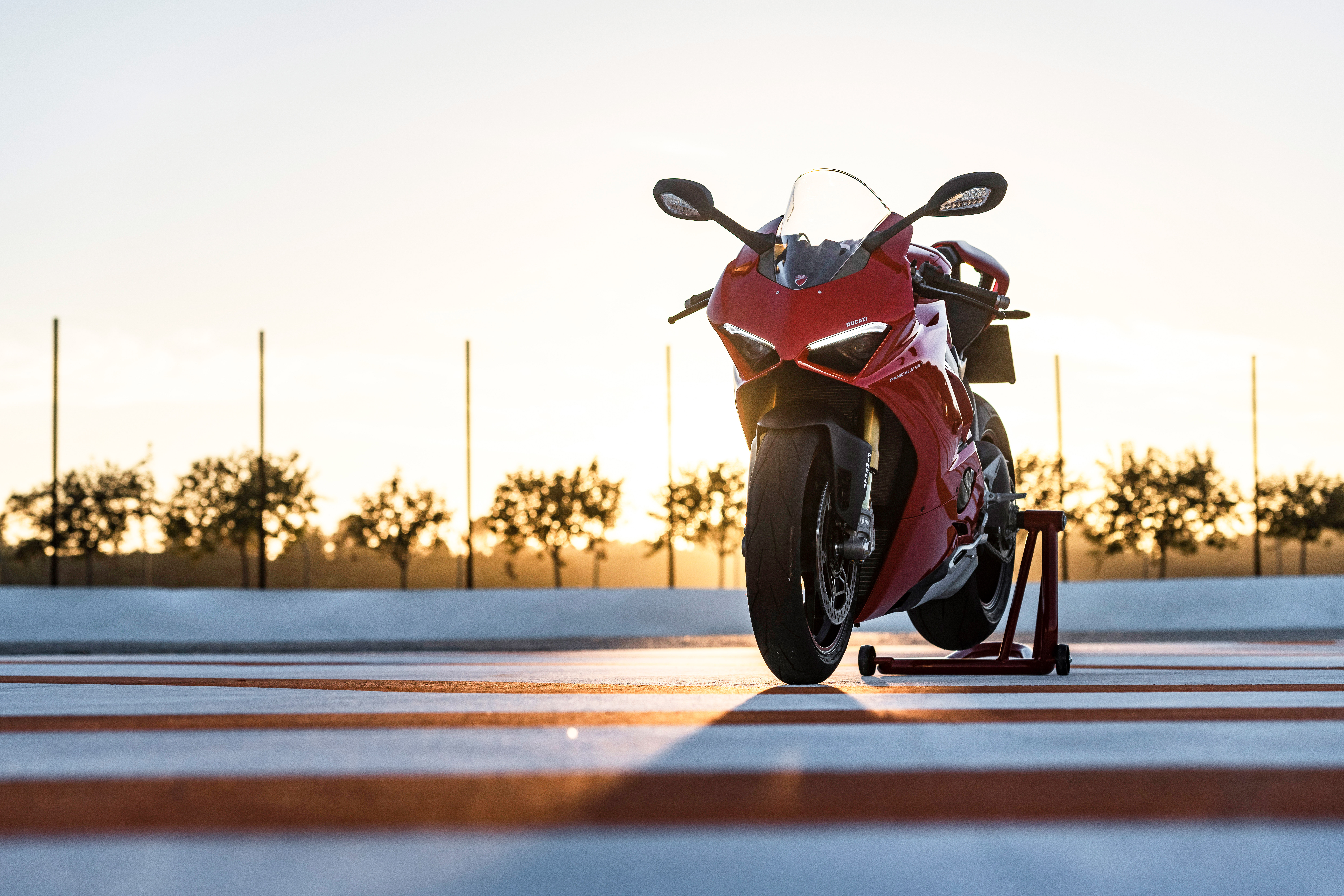 Siêu phẩm Ducati V4R Panigale có giá bán 1 tỷ 62 triệu đồng