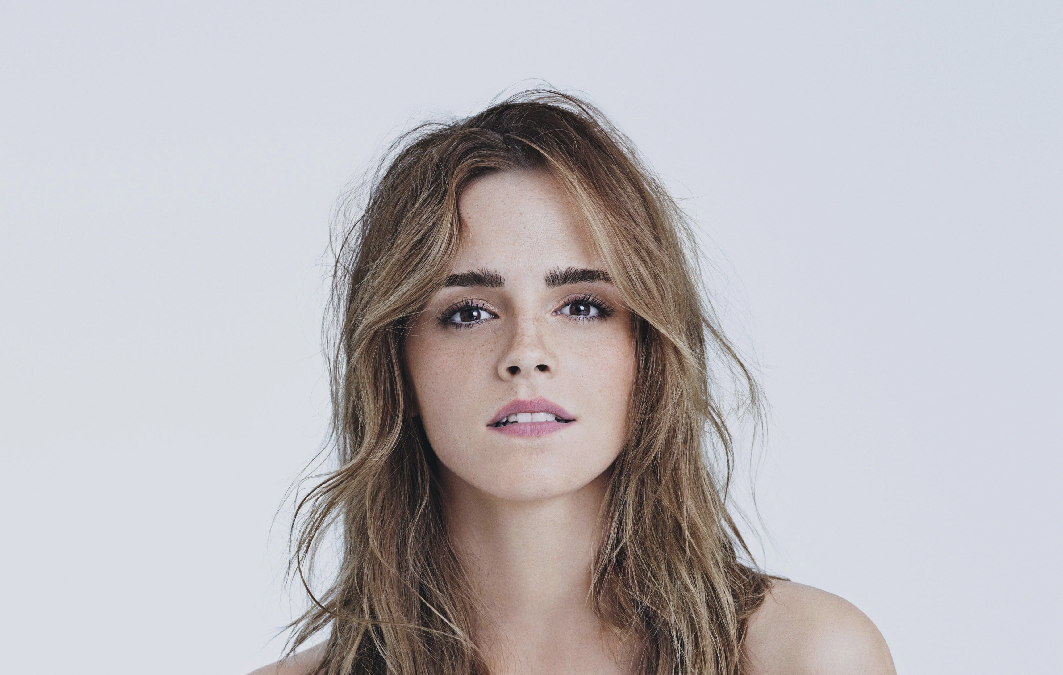 20 Hot Emma Watson Wallpapers Latest Emma Watson HD Pics Images