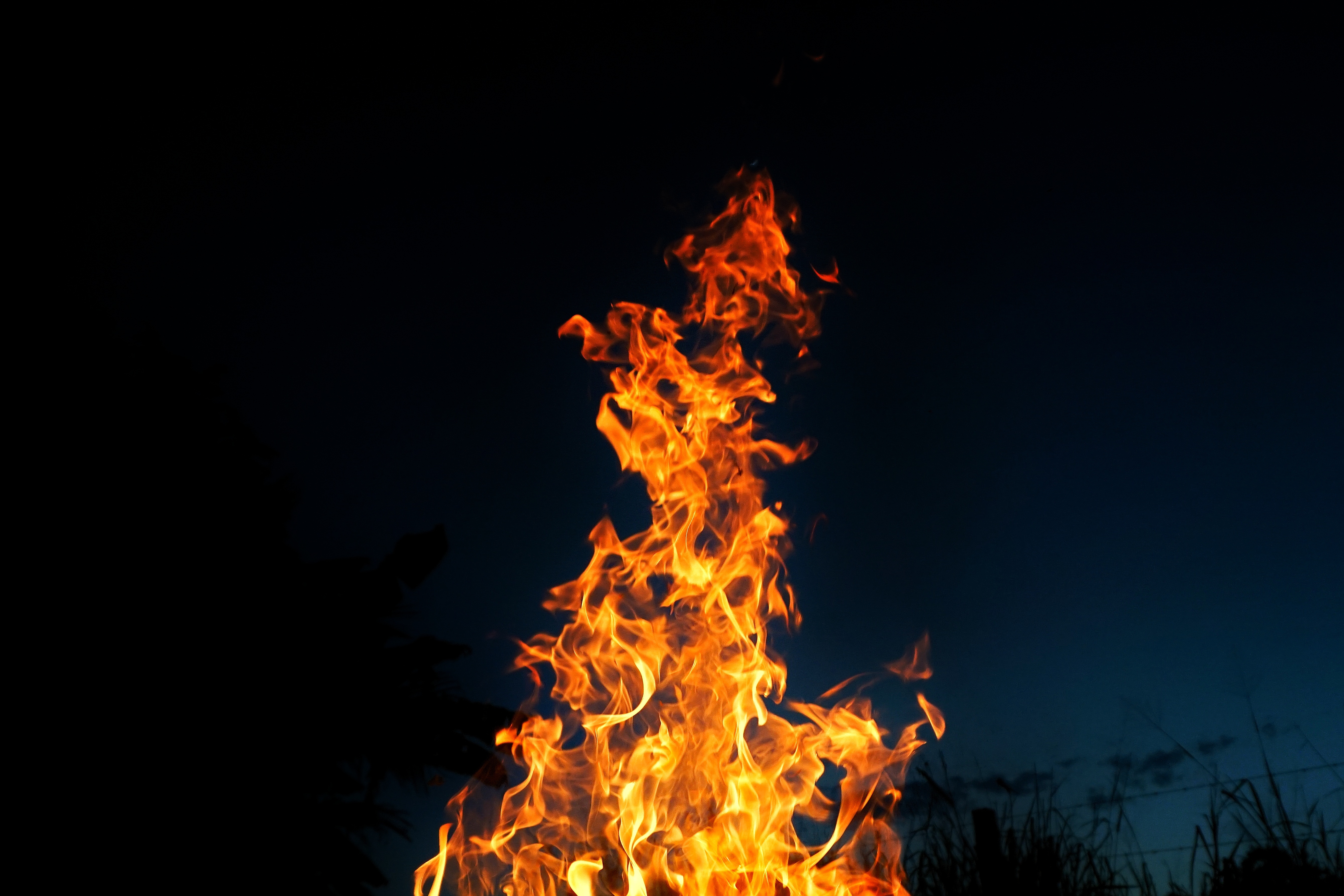 Fire Burning Hd Photography 4k Wallpapers Images Backgrounds Photos And Pictures