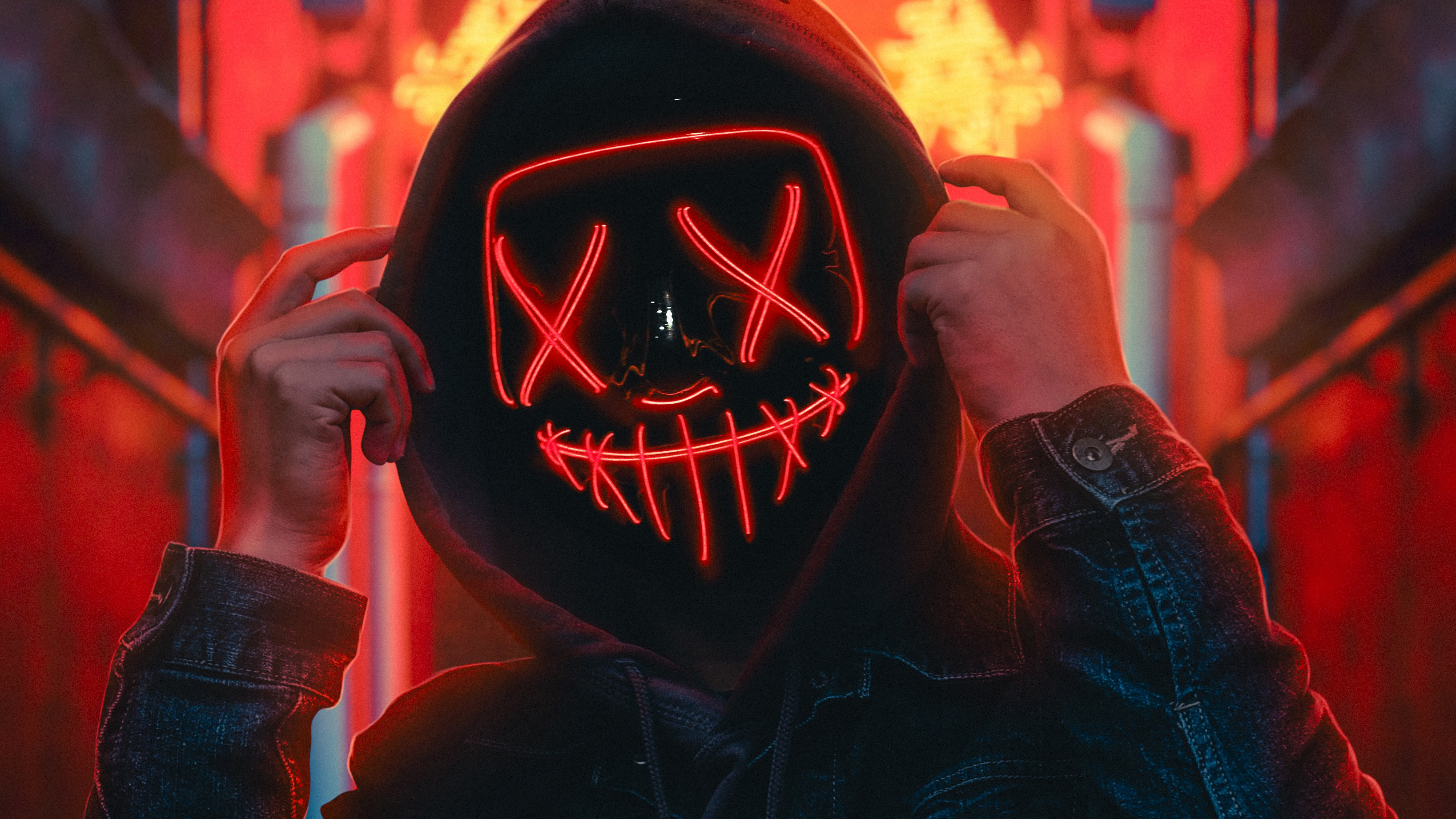 Với hình ảnh Red Neon Light, Hoodie Guy, 4k Wallpapers, bạn sẽ được trải nghiệm một thế giới khác lạ với những cảm xúc đến từ ánh sáng và màu sắc. Hãy cùng đắm chìm trong thế giới của hoodie guy đầy bí ẩn.